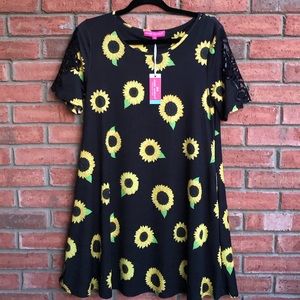 Sunflower dress size small